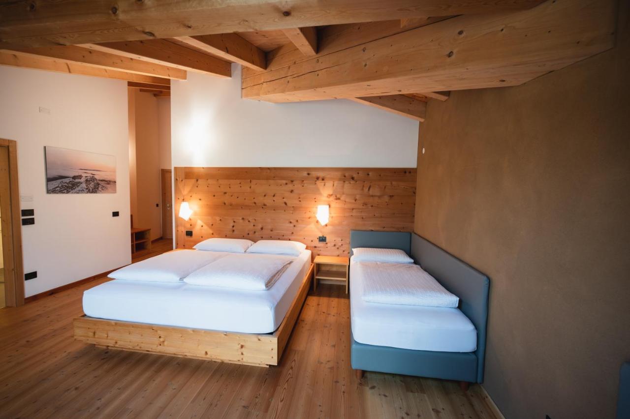 Garni Tuttotondo Hotel Levico Terme Room photo