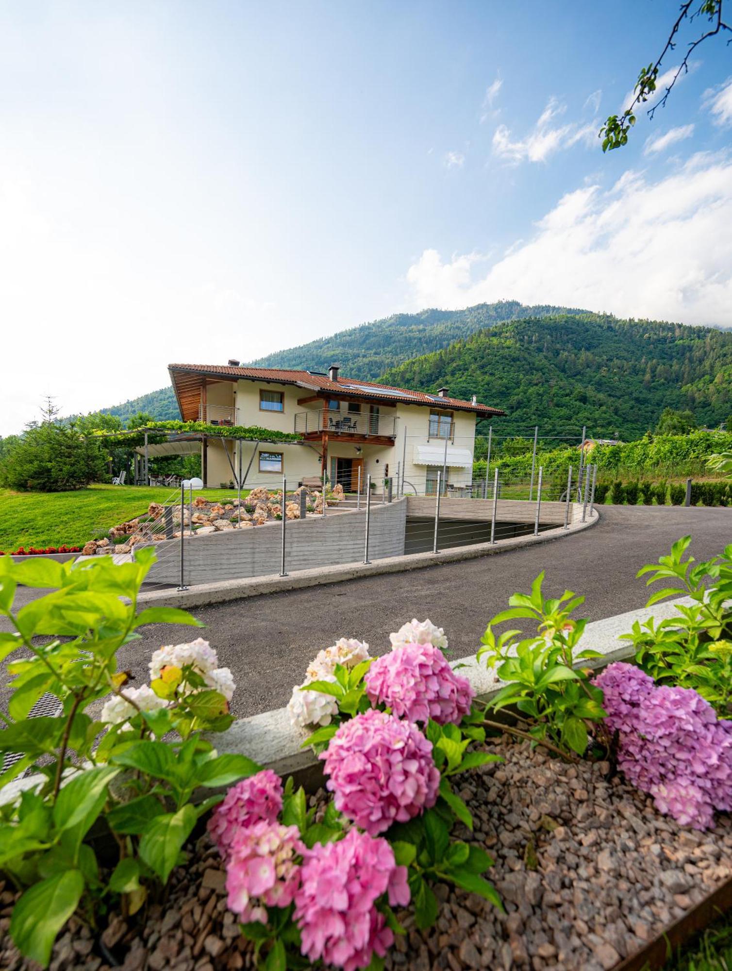 Garni Tuttotondo Hotel Levico Terme Exterior photo