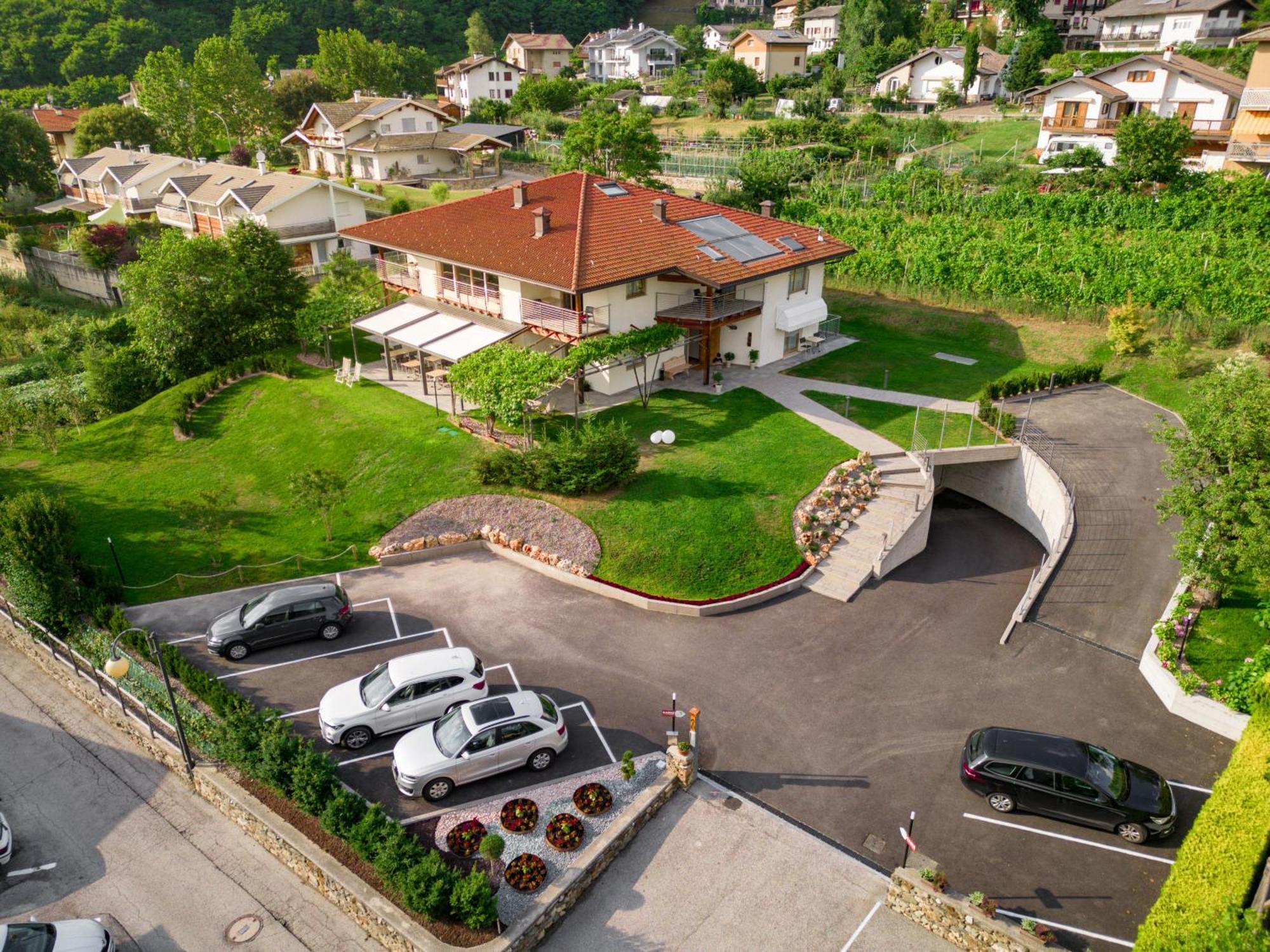 Garni Tuttotondo Hotel Levico Terme Exterior photo